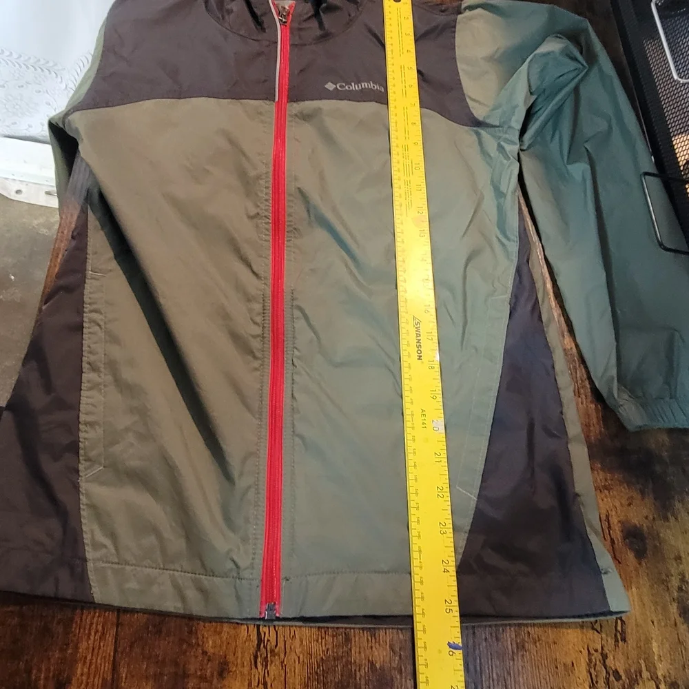 Columbia Green and Black Windbreaker Jacket Boys Size Large